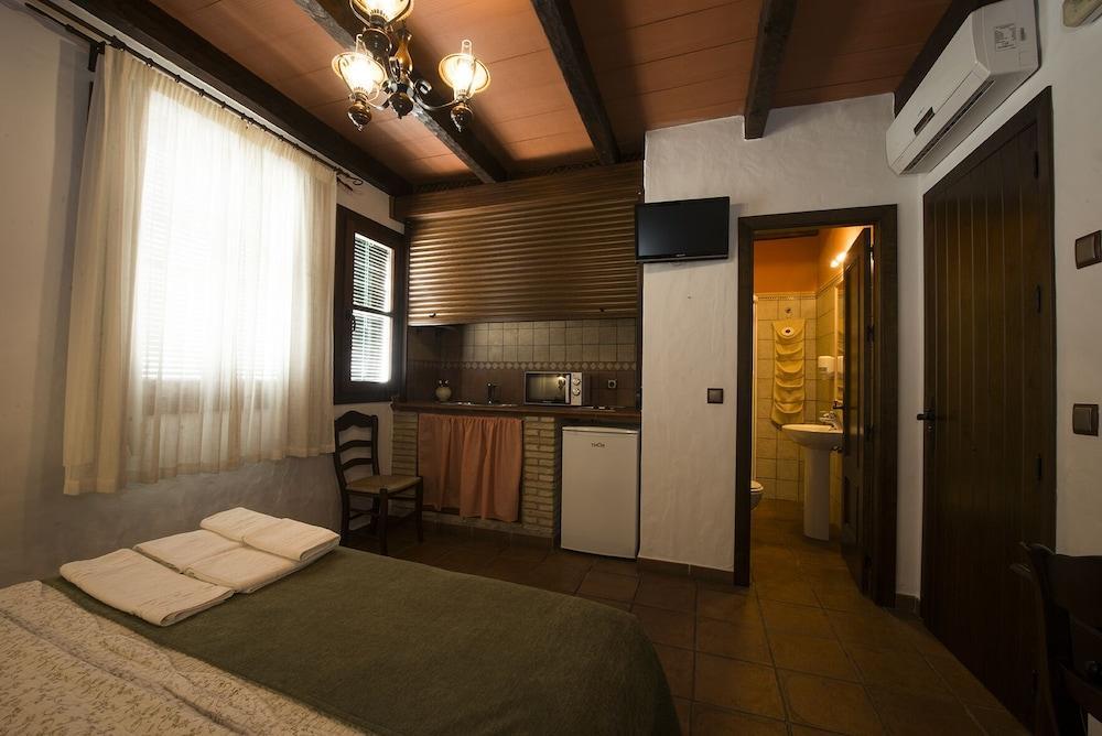 Hostal Torre De Guzman Conil De La Frontera Buitenkant foto