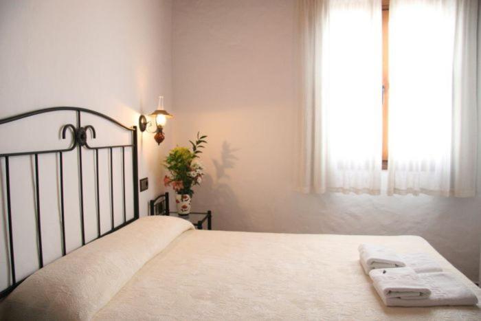 Hostal Torre De Guzman Conil De La Frontera Buitenkant foto